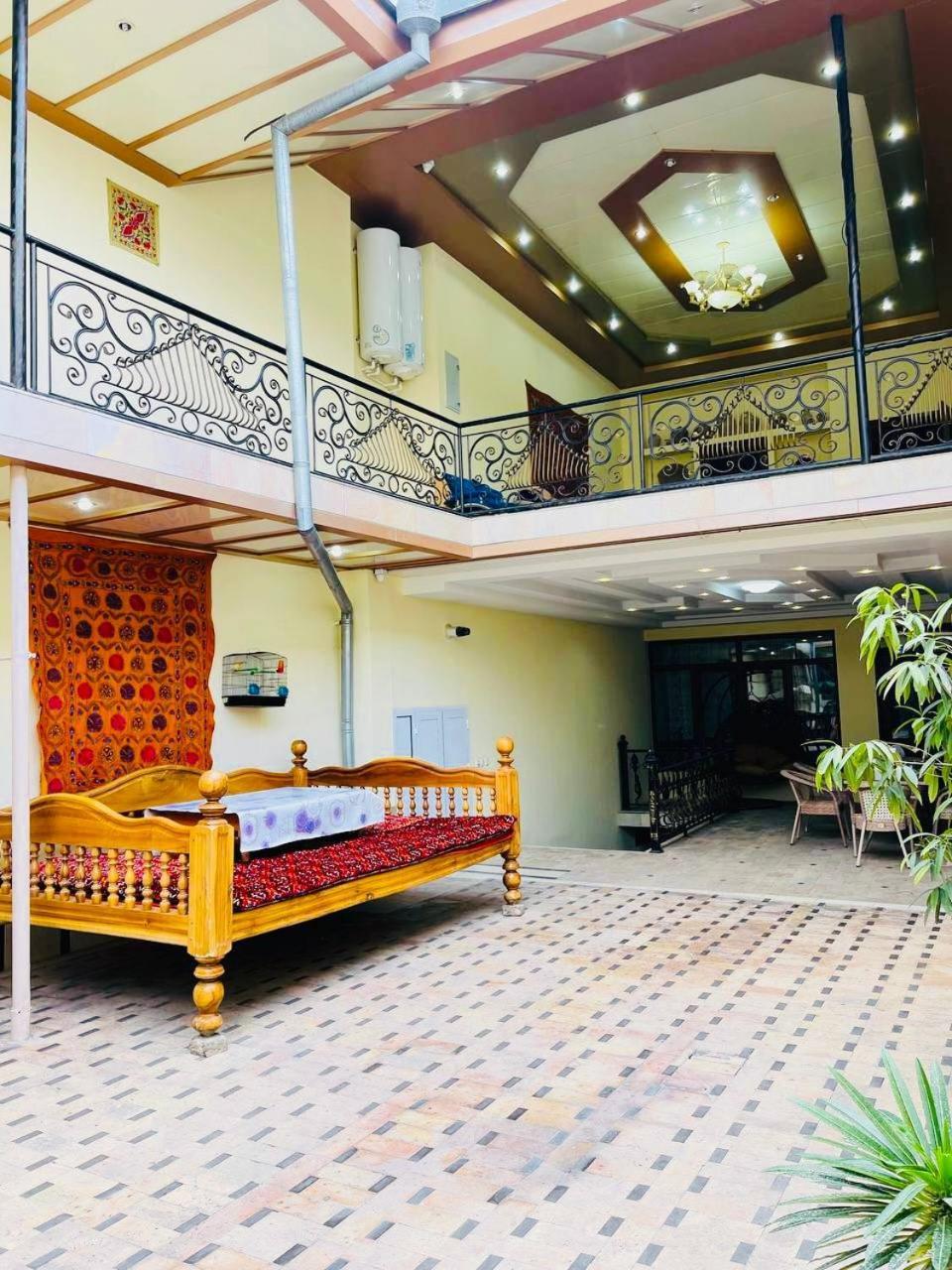 Отель Yusuf Gold House Самарканд Экстерьер фото