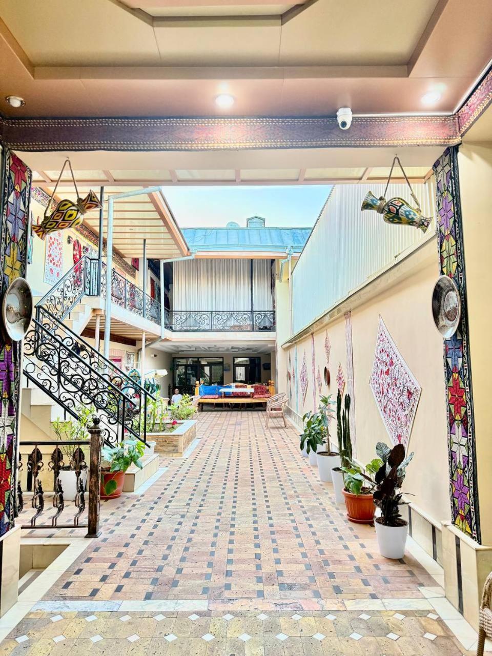 Отель Yusuf Gold House Самарканд Экстерьер фото